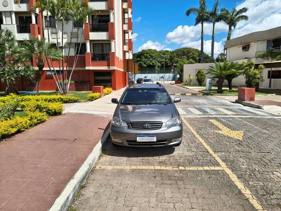 TOYOTA FIELDER 1.8 16V GASOLINA 4P AUTOMÁTICO